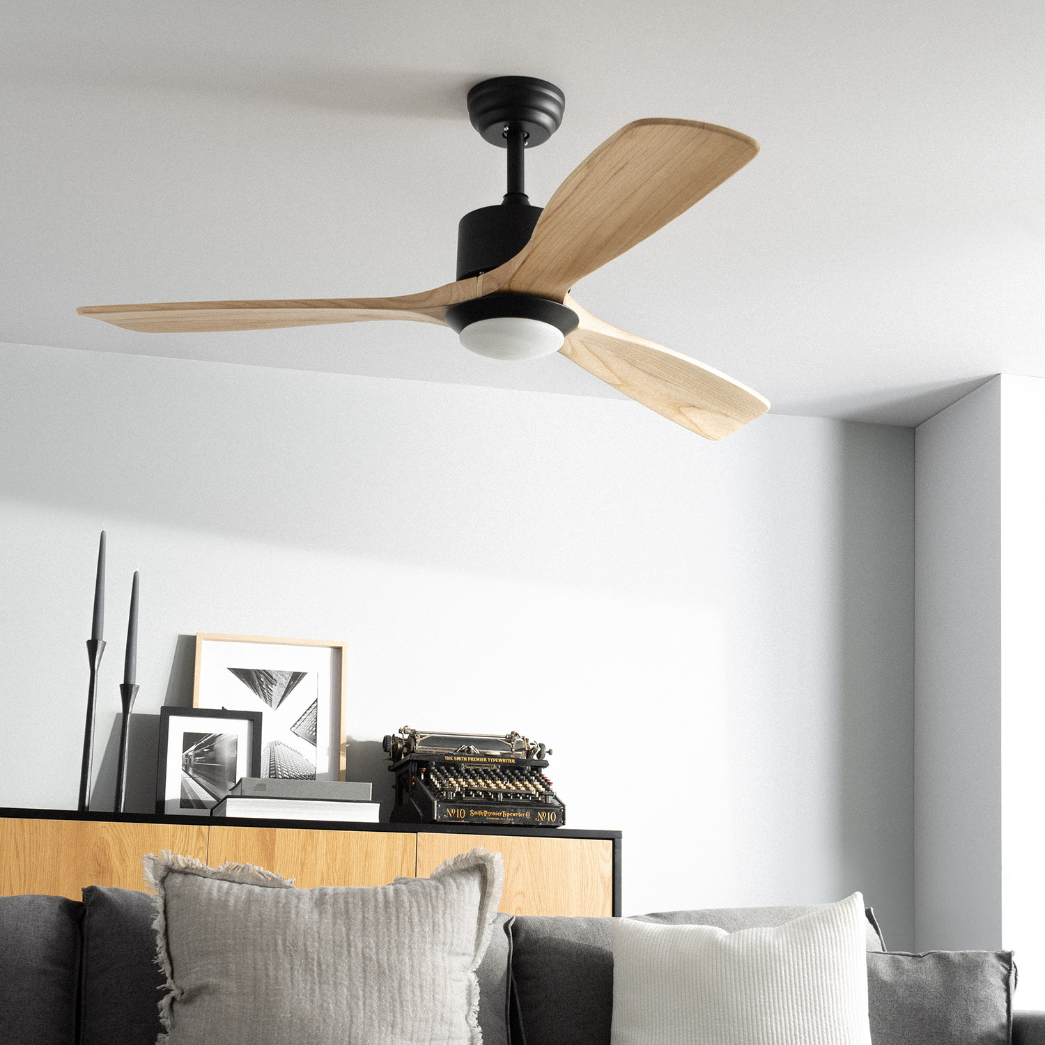 ontwikkeling bijstand Feest Ventilator plafond Aurelio met verlichting en afstandsbediening AC – LED –  132cm– licht hout kleurig– plafondventilator | Klanten geven ons een 5/5 |  De Ventilatorenbaas.nl